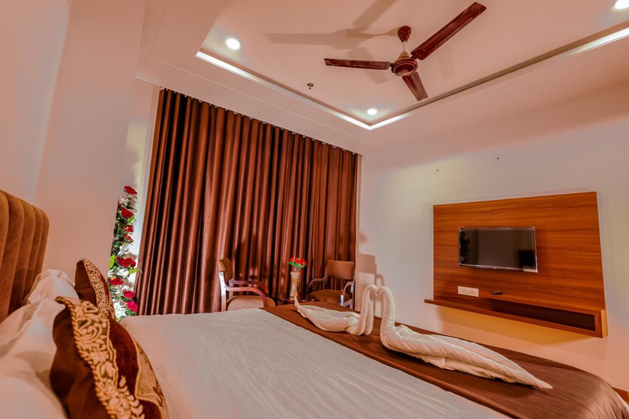 Hotel Lalita Palace 斋浦尔 外观 照片