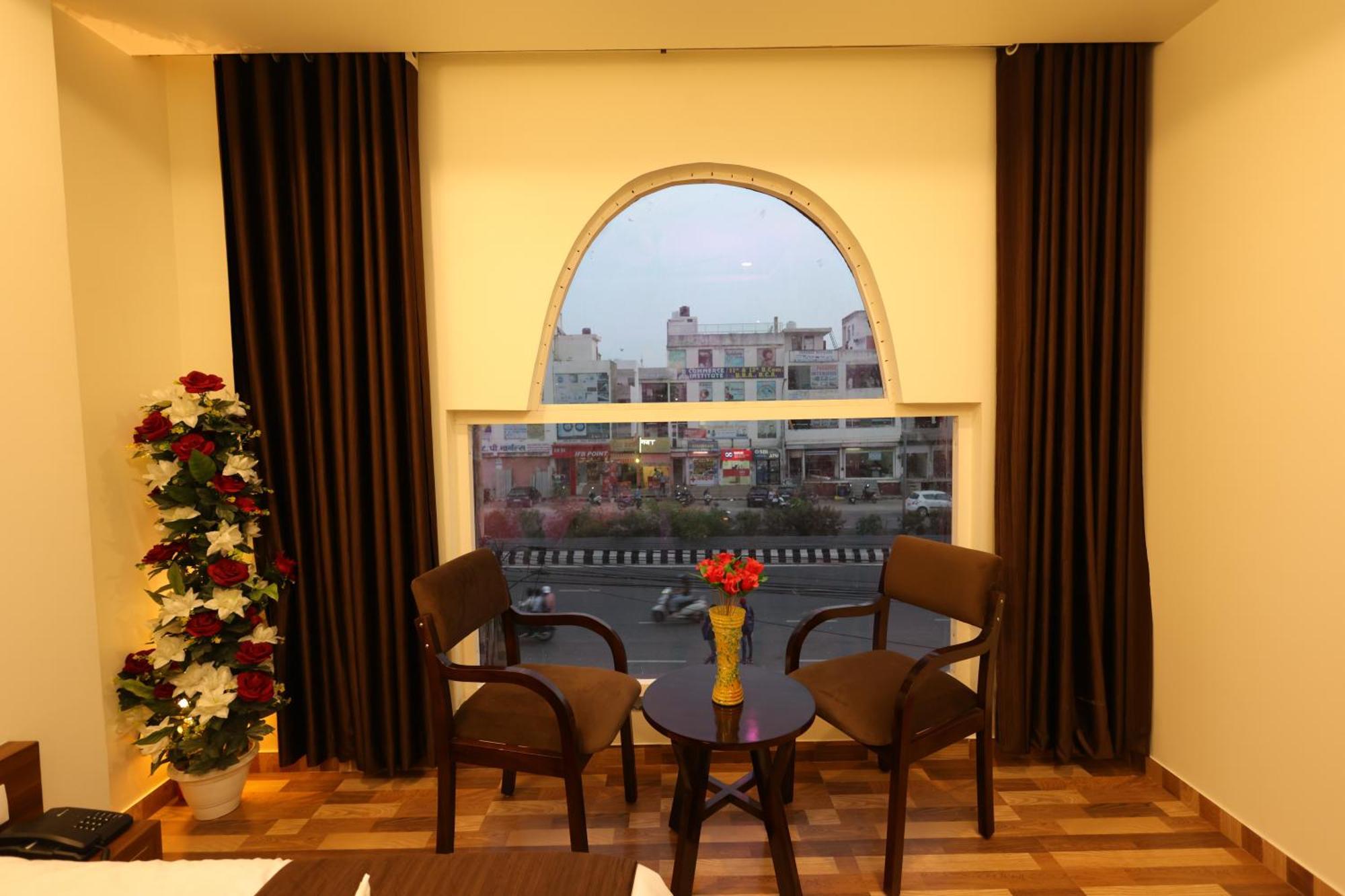 Hotel Lalita Palace 斋浦尔 外观 照片